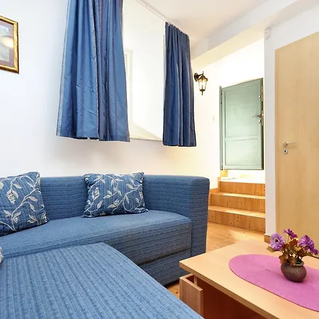 5656b Apartment